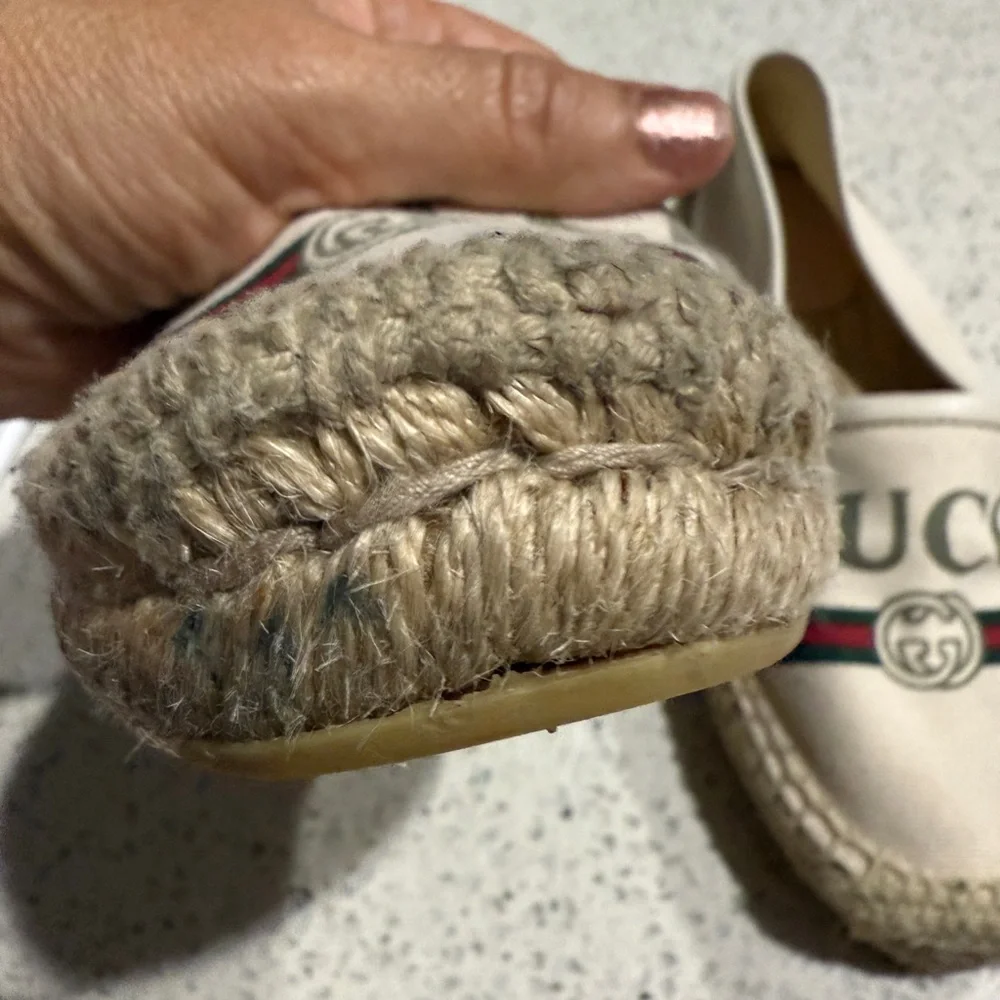 Gucci Women's Beige Espadrilles with Logo - Picture 10 of 11